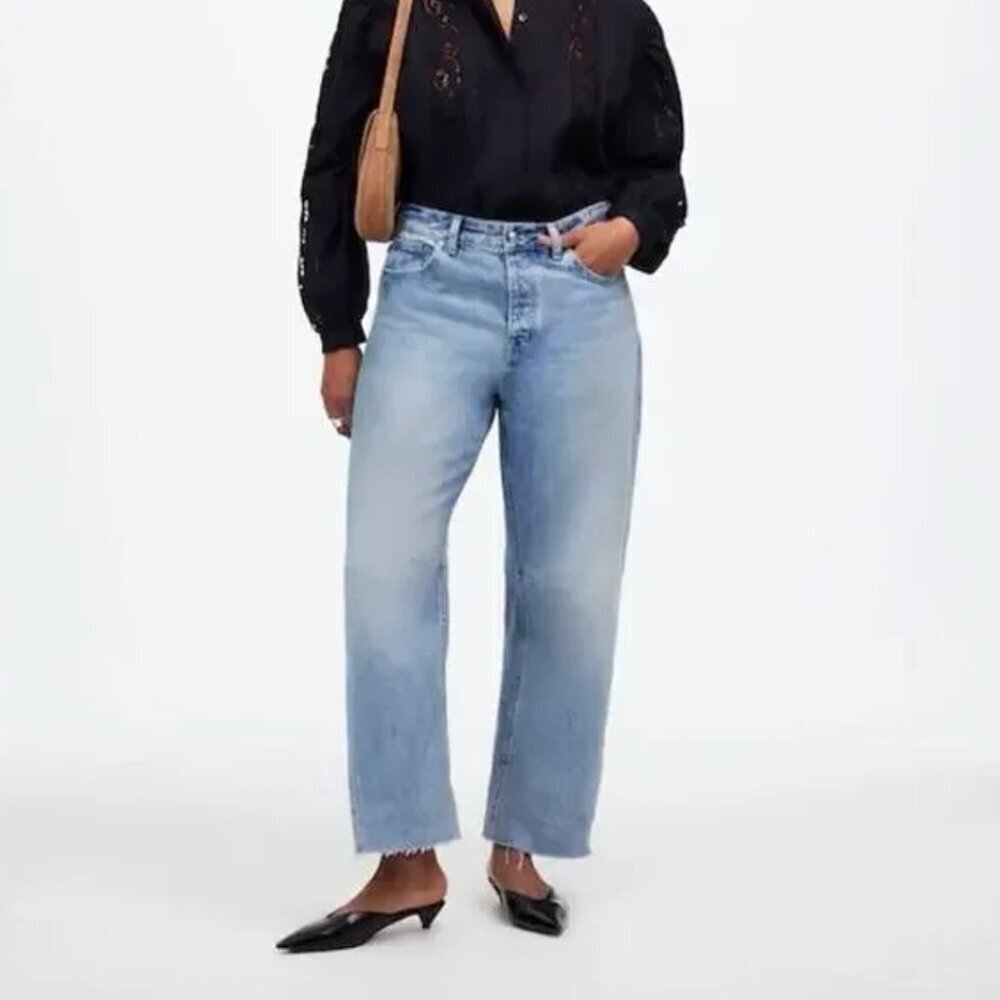 NWT Madewell | The Curvy Darted Button Fly Raw Hem Barrel Leg Jeans Size 31 Tall